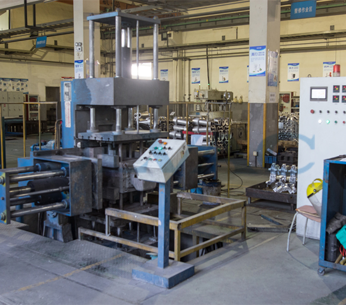 五開模金型鑄造機(jī)